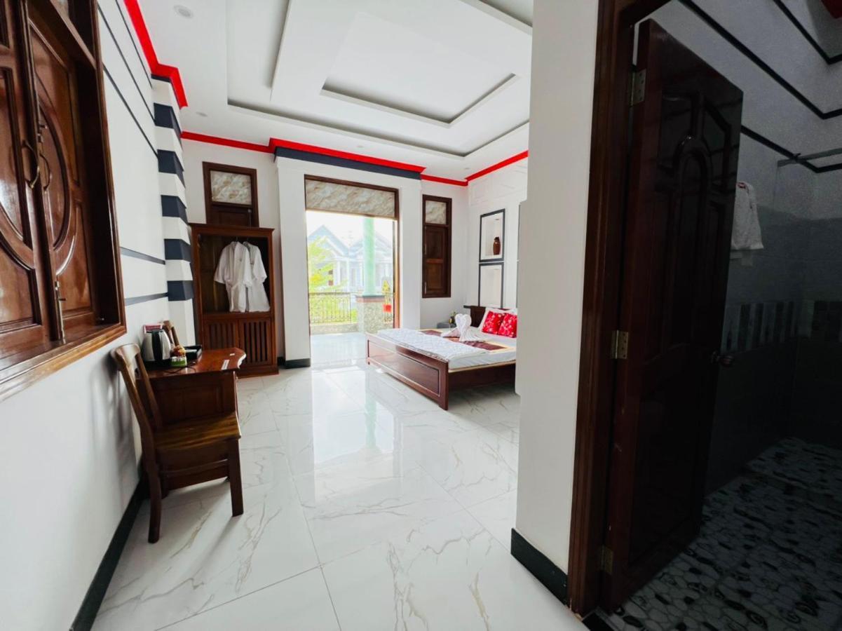 Dai Quang Hotel 芹苴 外观 照片